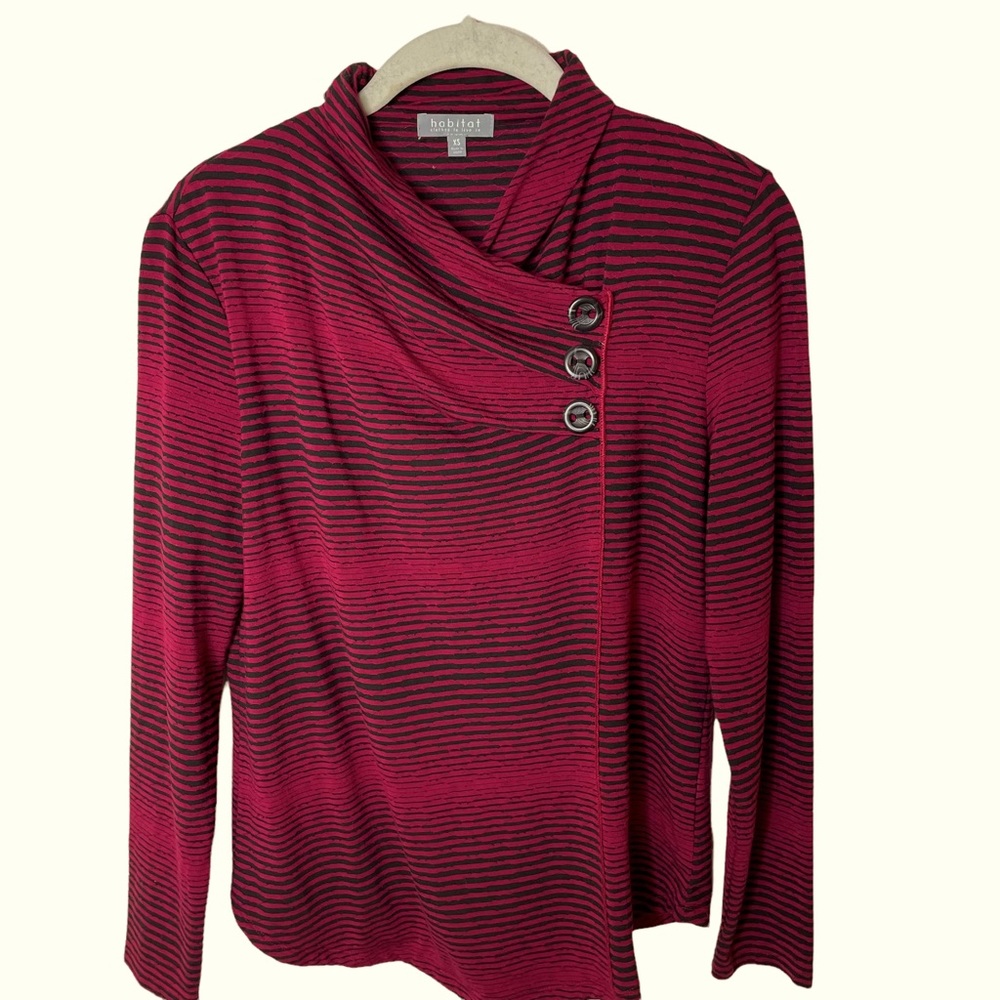 Habitat Black Dark Red Knit Pullover Top XS - Picture 1 of 5
